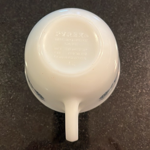 (1) Pyrex Old Town Tea Cup - Picture 8 of 9